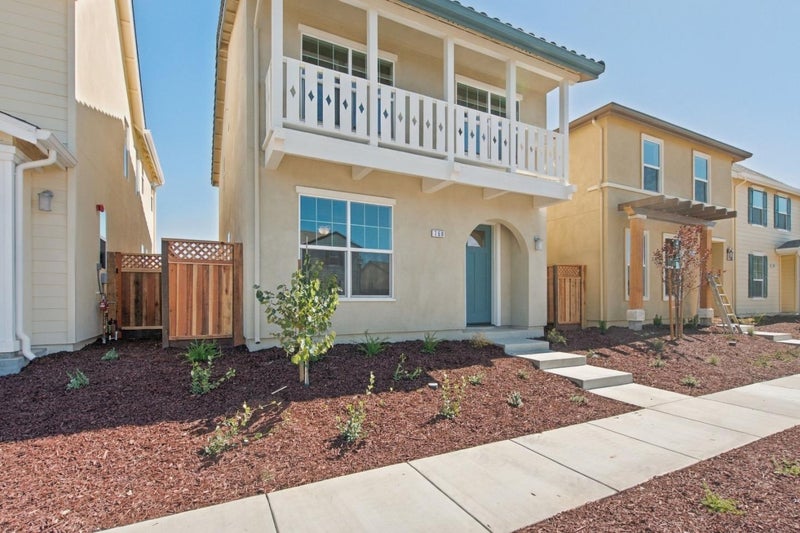756 Aurora Way