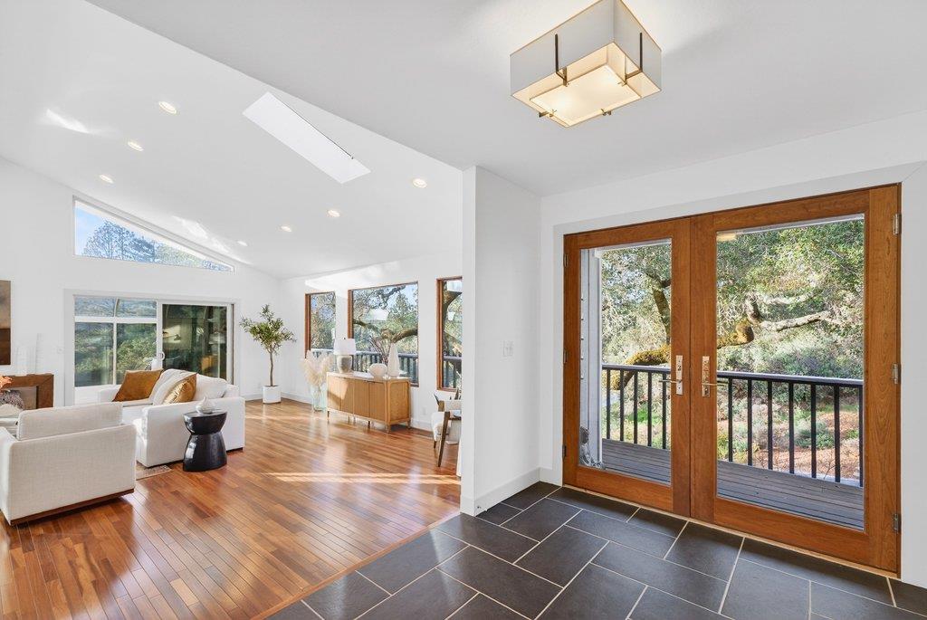 2203 Quail Hollow Road