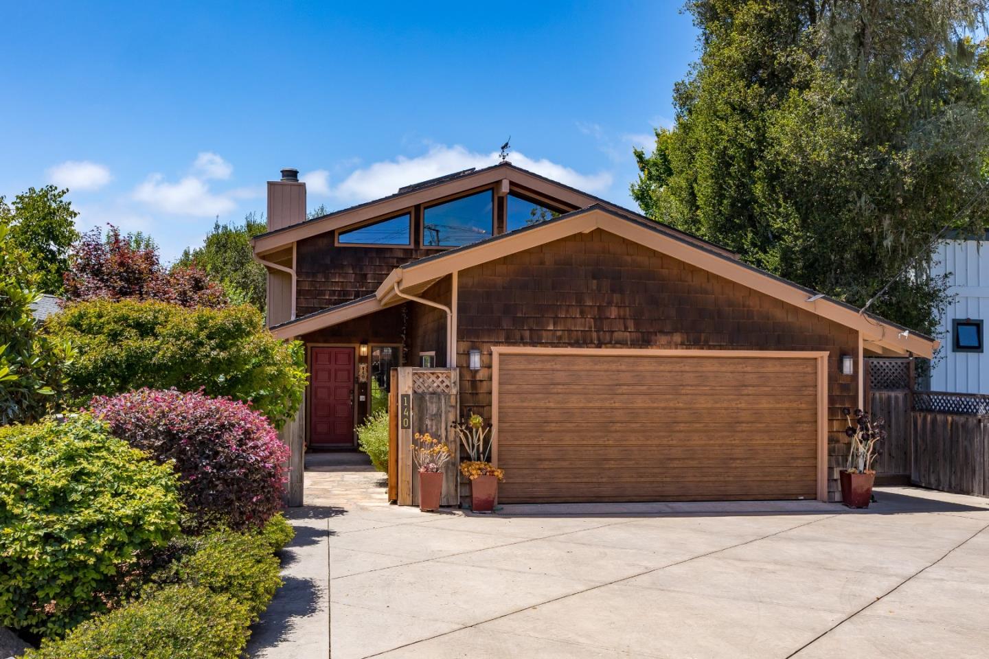 140 Vista Mar Court
