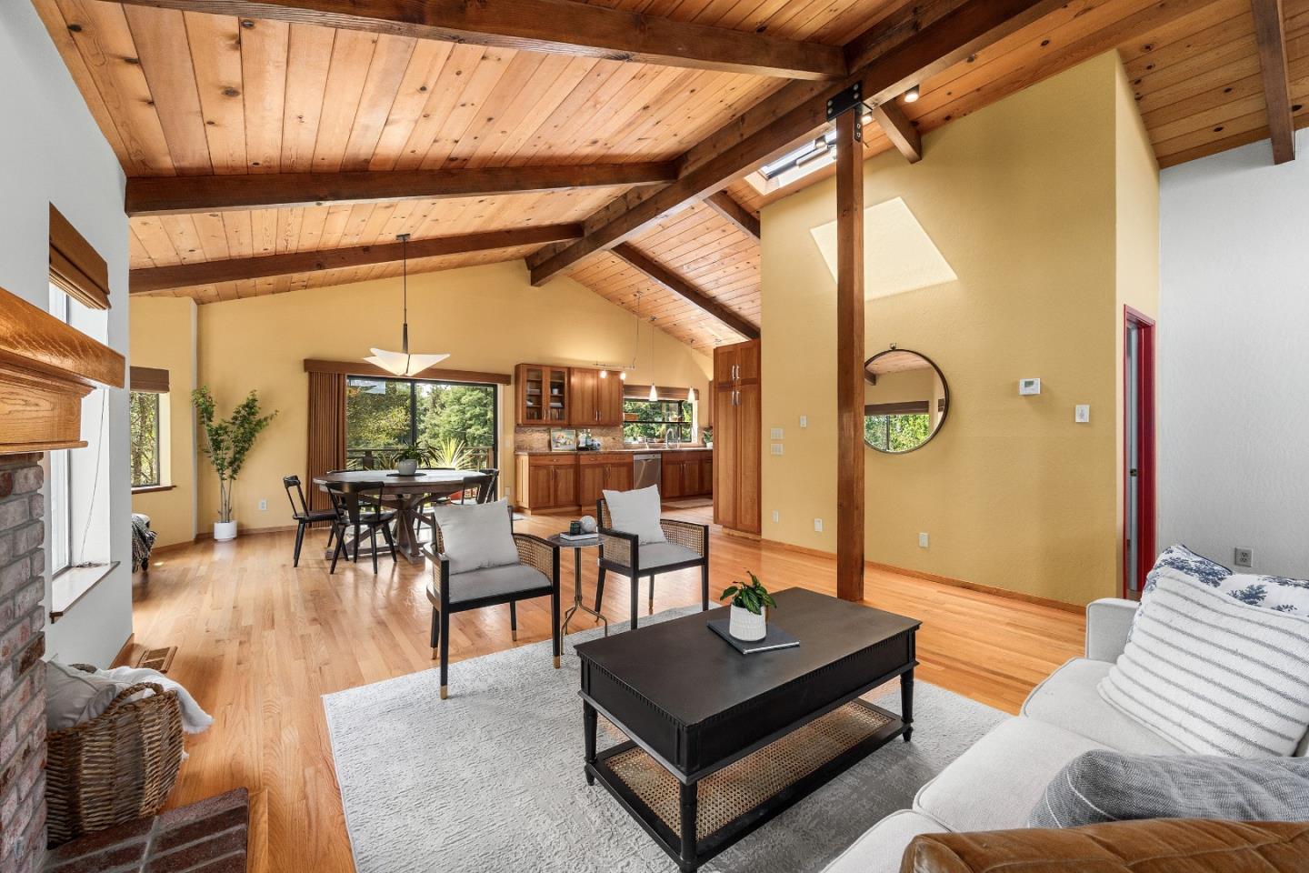140 Vista Mar Court