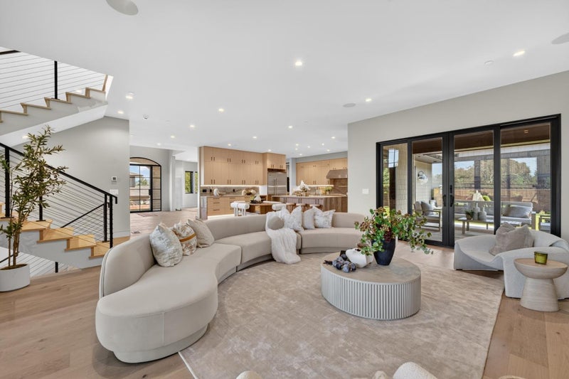 103 Sporleder Court