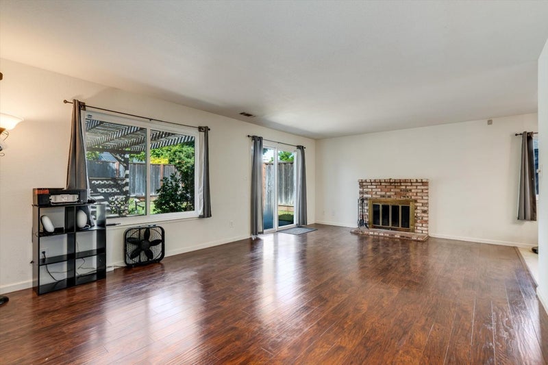 523 Thomas Circle