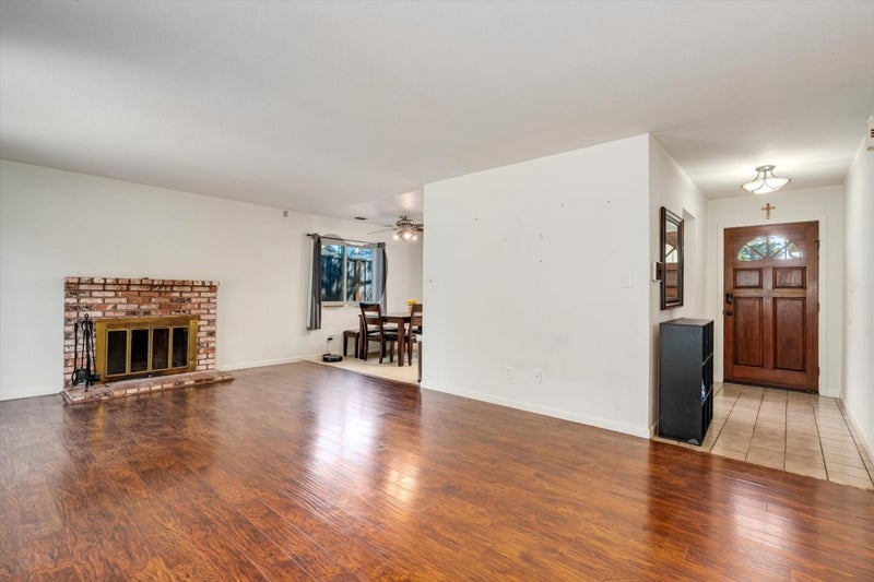 523 Thomas Circle