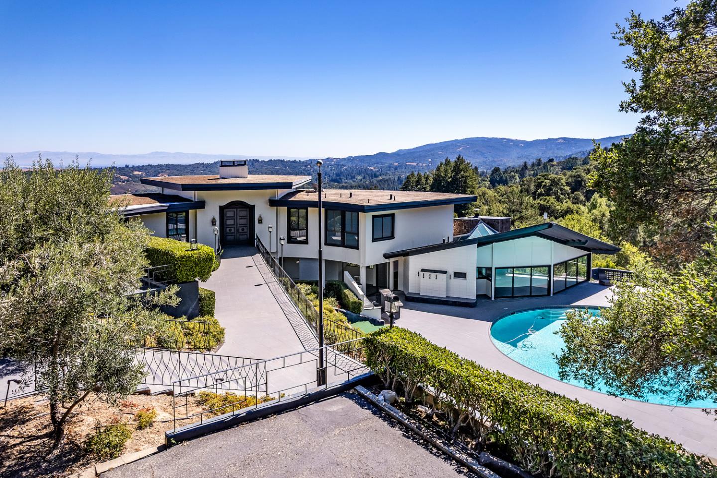 835 La Honda Road