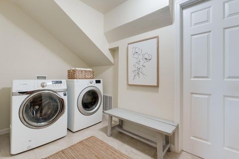 Tiny photo for 250 Carol Way, APTOS, CA 95003 (MLS # ML82021242)