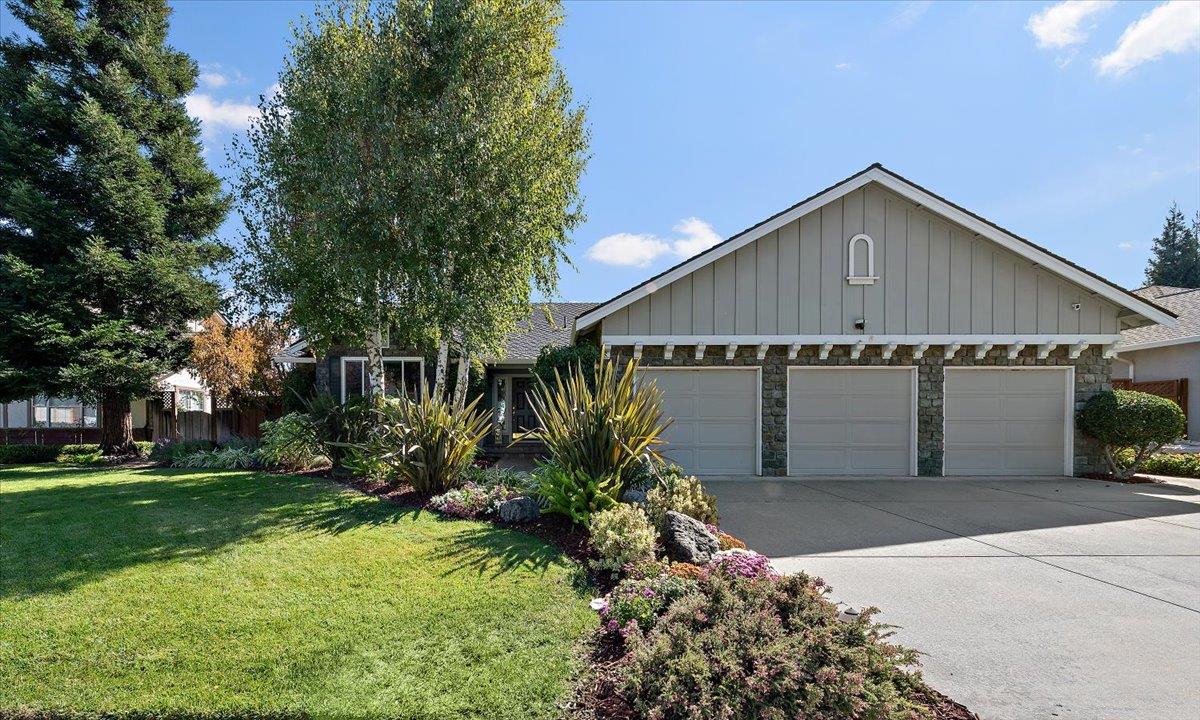 108 Mojonera Court