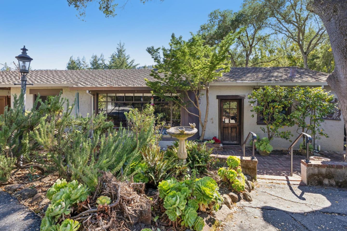 496 Raymundo Drive