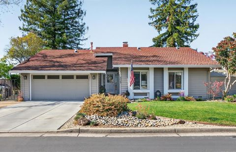 Photo of 8325 Pinotage Court, San Jose, CA 95135 (MLS # ML82037049)