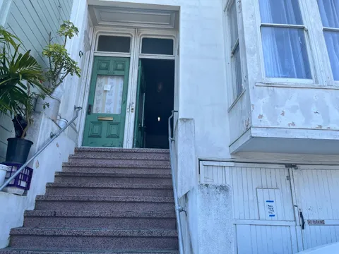 MLS: ML82003163