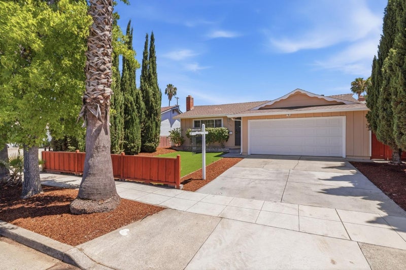 3190 Golf Drive