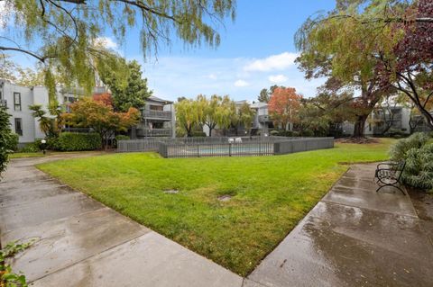 Photo of 4289 George Avenue #4, SAN MATEO, CA 94403 (MLS # ML82027701)