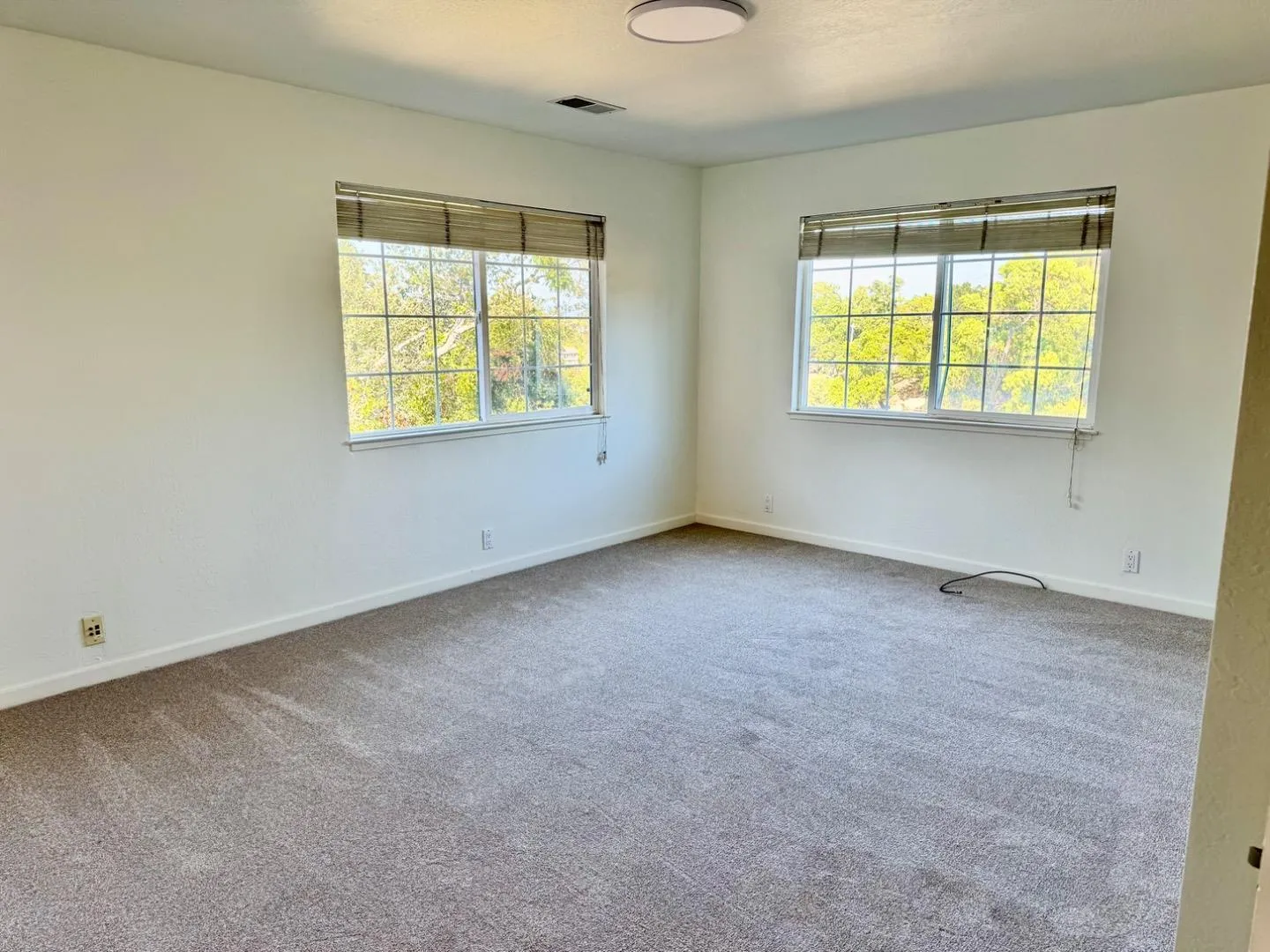 Redwood City, California 94062, United States, 3 Bedrooms Bedrooms, ,2 BathroomsBathrooms,Residential,Pending,204366