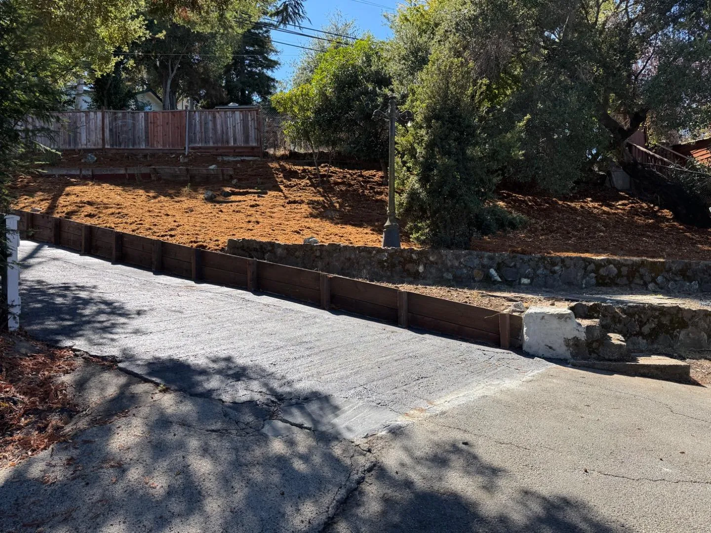 Redwood City, California 94062, United States, 3 Bedrooms Bedrooms, ,2 BathroomsBathrooms,Residential,Pending,204366