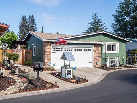 Photo of 259 Forest Dr #259, MORGAN HILL, CA 95037 (MLS # ML82060340)