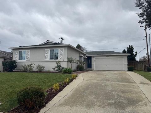 Photo of 1040 Linda Drive, Campbell, CA 95008 (MLS # ML82029009)