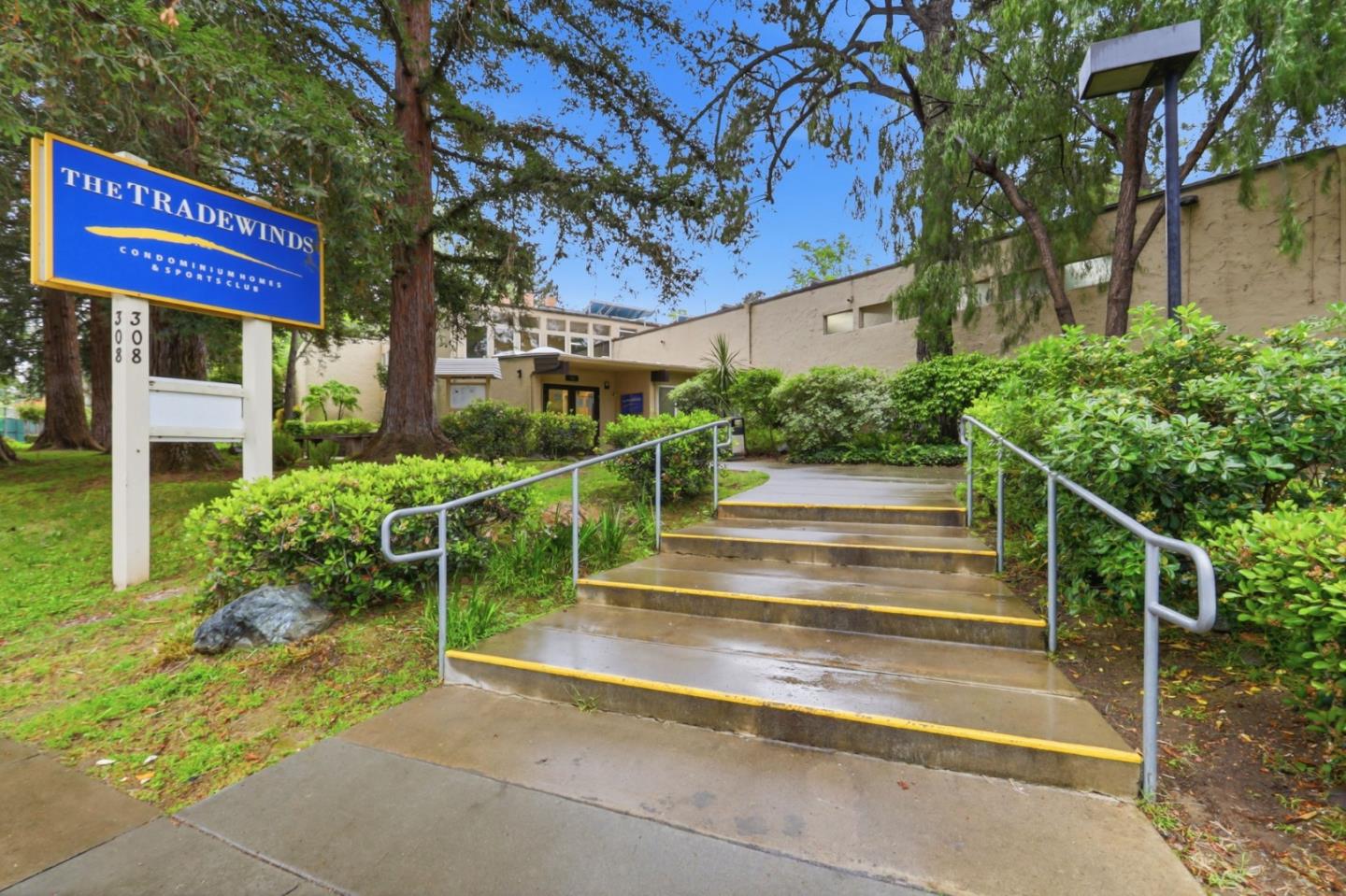 309 Tradewinds Drive 8