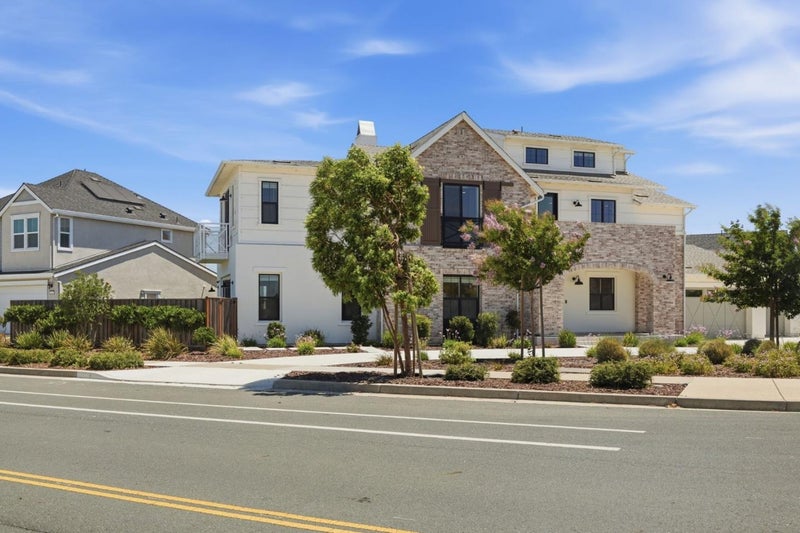 3233 Delta Coves Drive