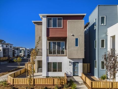 Photo of 7021 Sunglow Terrace, SAN RAMON, CA 94583 (MLS # ML82028739)