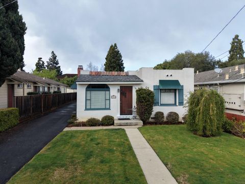 Tiny photo for 714 Live Oak Avenue, MENLO PARK, CA 94025 (MLS # ML82036867)