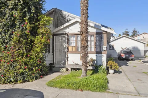229 Elm Street, Watsonville, CA 95076 - MLS#: ML81990845