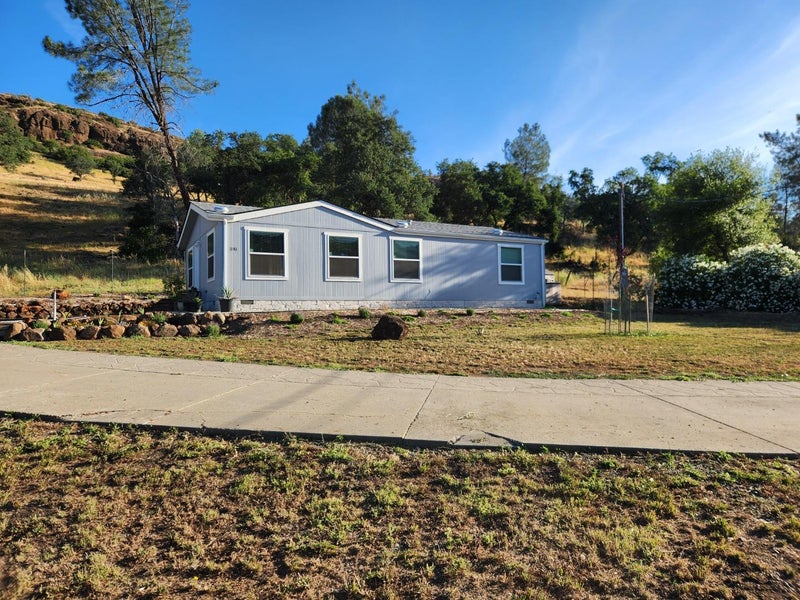 1141 Honey Run Road
