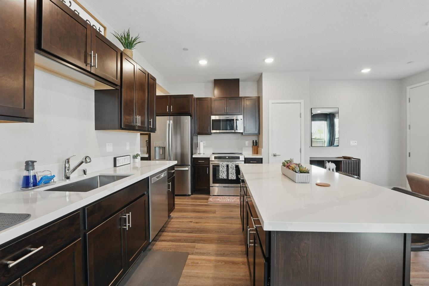 6129 Bridgecross Drive
