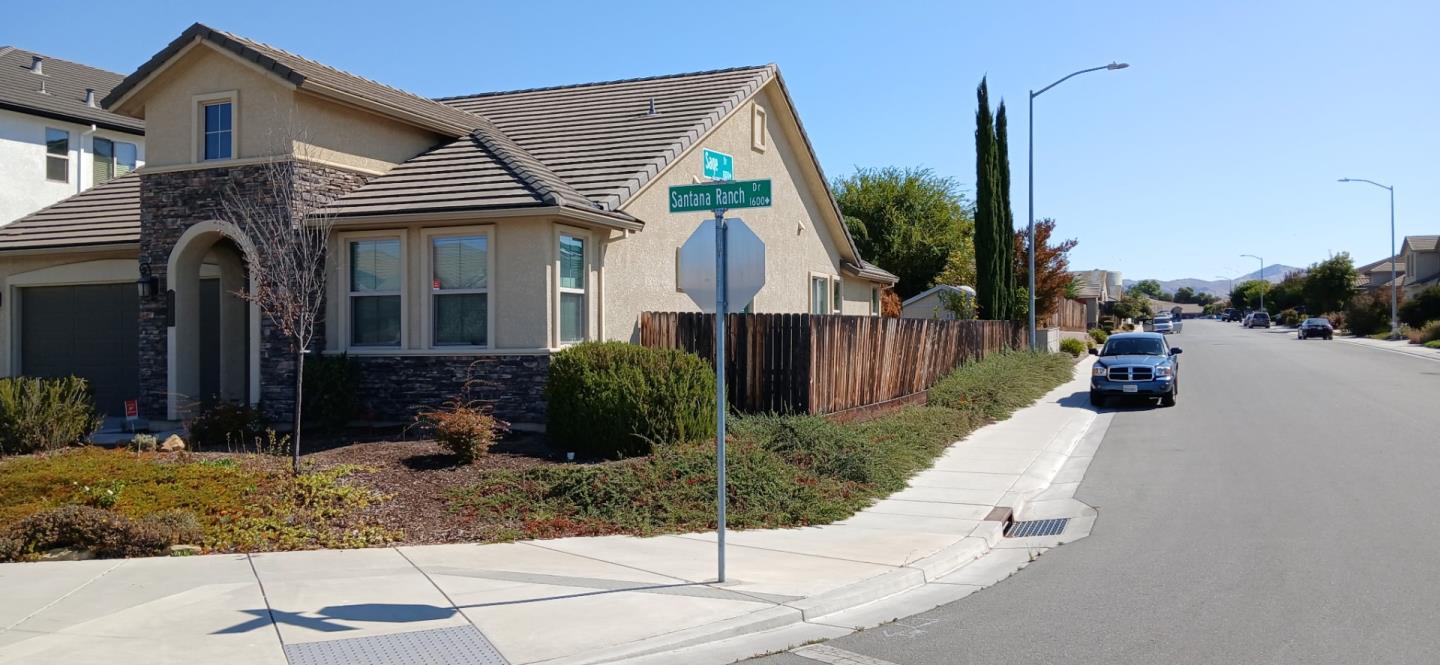 1667 Santana Ranch Drive
