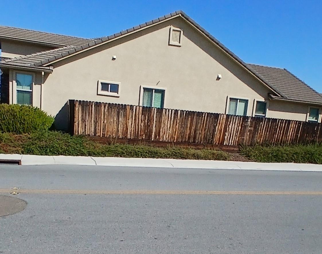 1667 Santana Ranch Drive