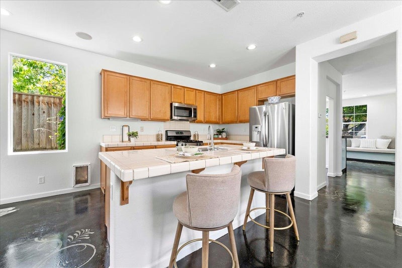21 La Jolla Street