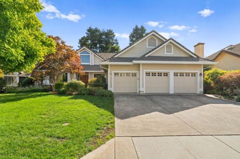 Photo of 44423 View Point Circle, FREMONT, CA 94539 (MLS # ML82025359)