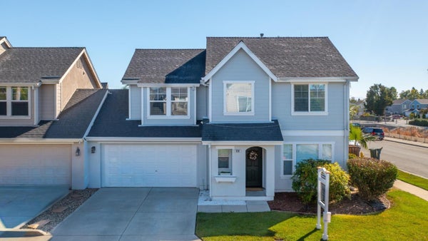 930 CASCIANO CIR, GILROY, CA 95020 - Image d4cd098e4c94be6f608d4cac8589e472/4136840425