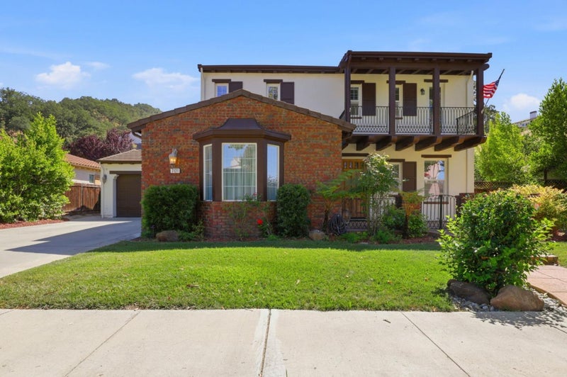 7121 Eagle Ridge Drive