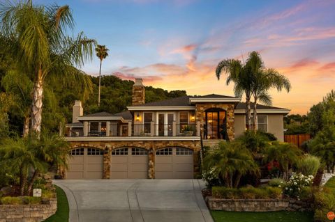 Photo of 129 Dover Street, LOS GATOS, CA 95032 (MLS # ML82021606)