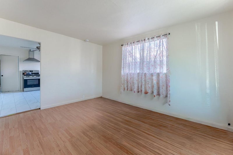 1453 Whitton Ave