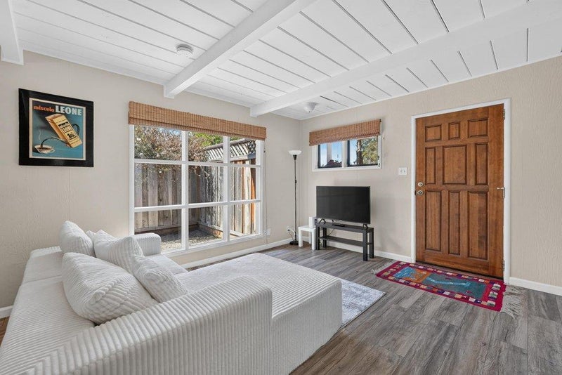 523 Maple Street