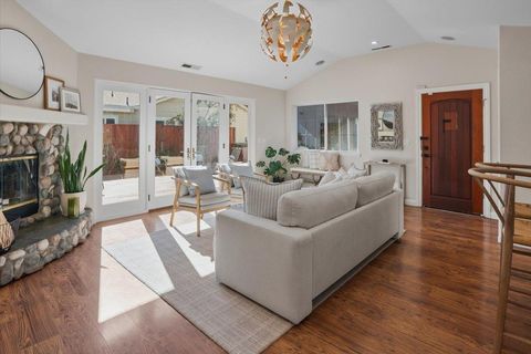 Tiny photo for 980 30th Avenue, SANTA CRUZ, CA 95062 (MLS # ML82032362)