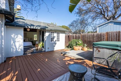 Tiny photo for 980 30th Avenue, SANTA CRUZ, CA 95062 (MLS # ML82032362)