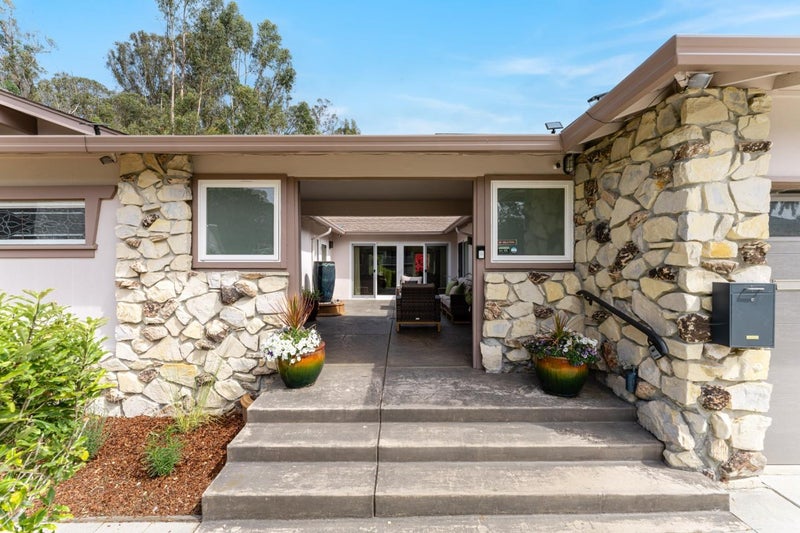 250 Segre Place