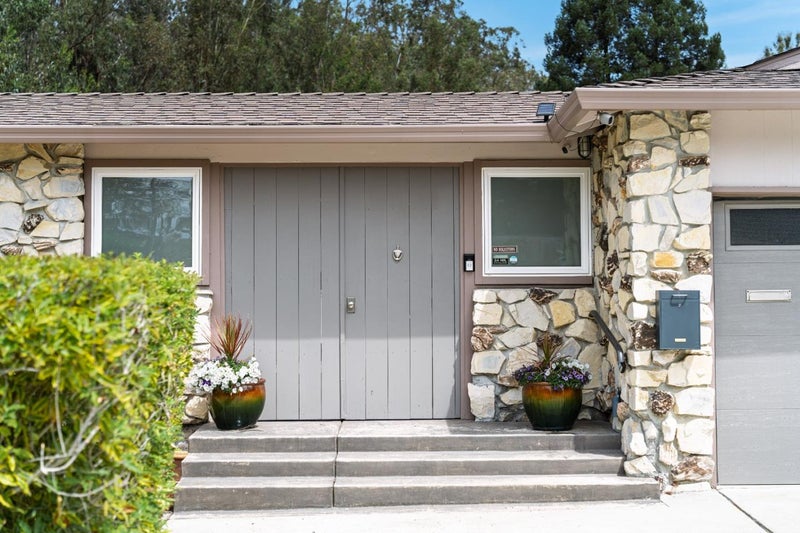 250 Segre Place