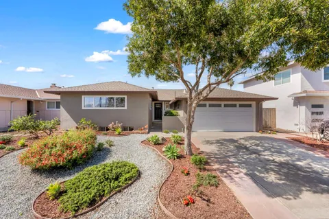 5273 Estrade Drive, San Jose, CA 95118 - #: ML82000390
