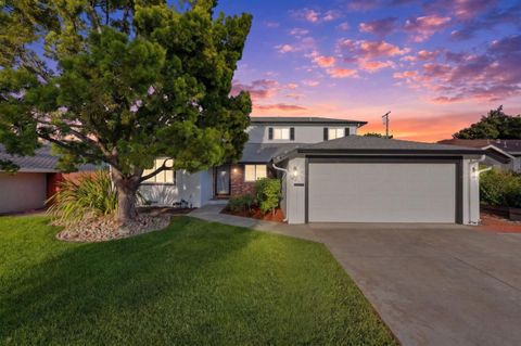 Tiny photo for 762 Westridge Drive, SAN JOSE, CA 95117 (MLS # ML82044631)