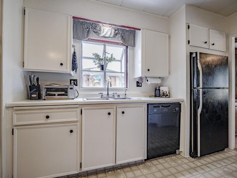 Tiny photo for 300 Plum Street #23, CAPITOLA, CA 95010 (MLS # ML82024760)