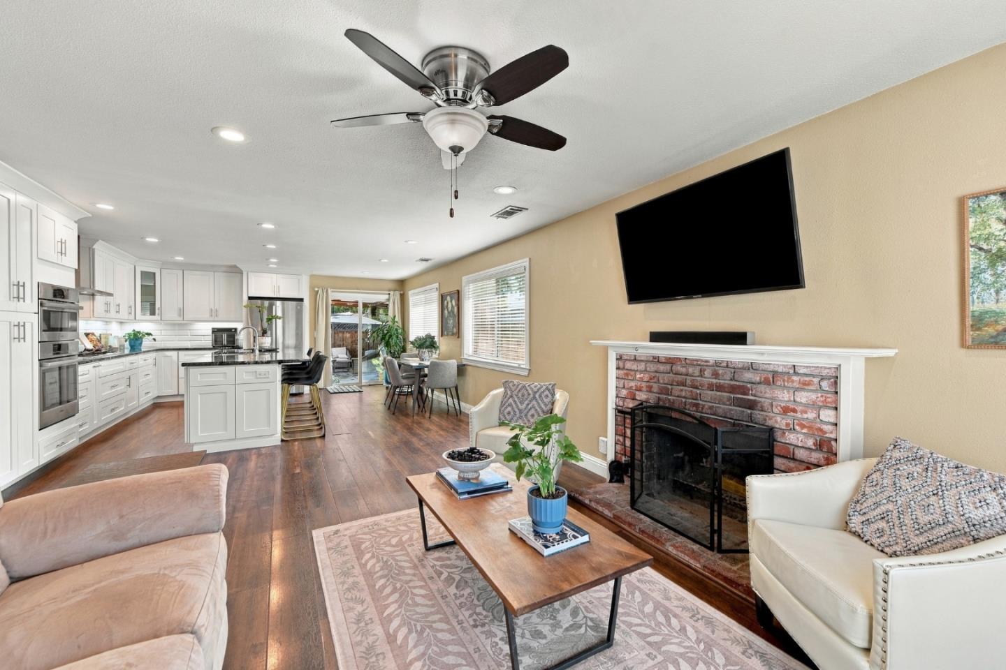 1582 Starlite Drive