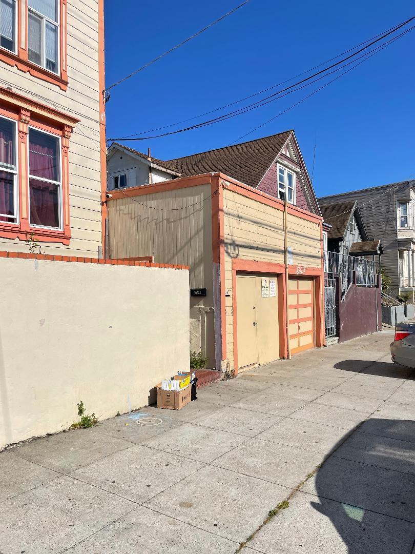 1339-1341 York Street