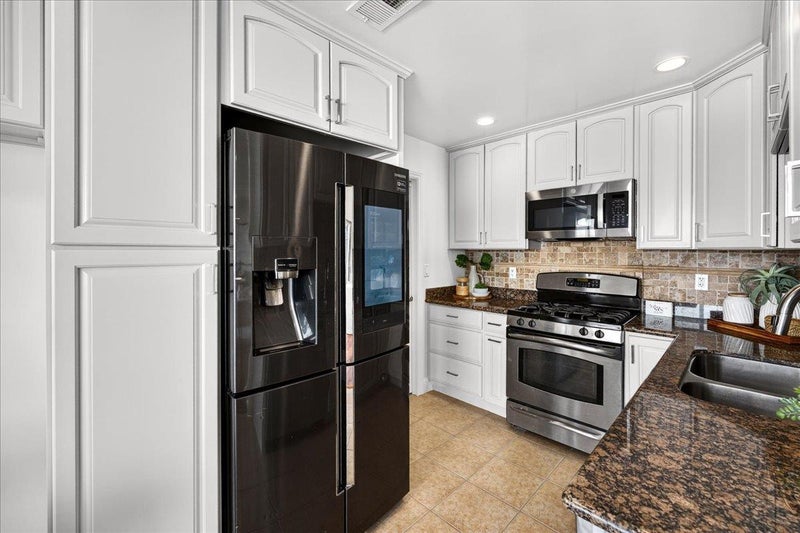 8130 Park Villa Circle