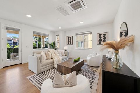 Tiny photo for 663 Alamo Court, MOUNTAIN VIEW, CA 94043 (MLS # ML82043148)