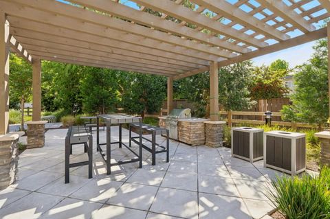 Tiny photo for 663 Alamo Court, MOUNTAIN VIEW, CA 94043 (MLS # ML82043148)