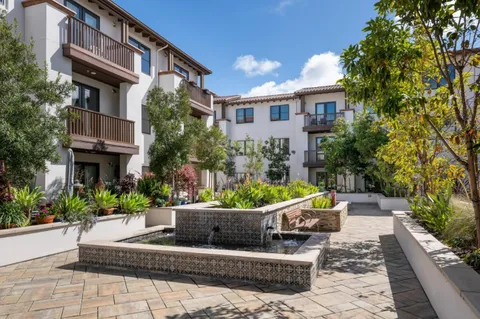 657 Walnut Street Unit 426, San Carlos, CA 94070 - MLS#: ML82001911