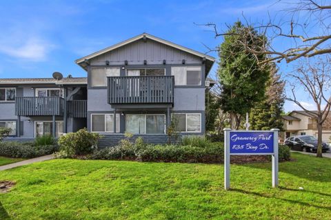 Photo of 835 Bing Drive #21, SANTA CLARA, CA 95051 (MLS # ML82035377)