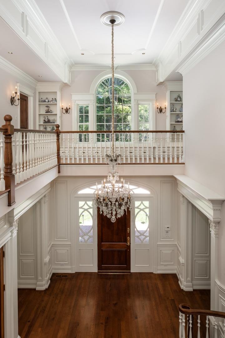 99 James Avenue